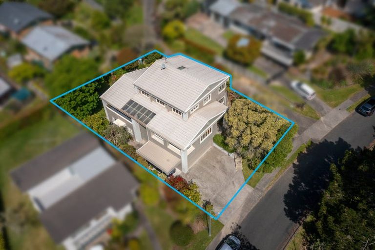 Photo of property in 38 Saddleback Rise, Murrays Bay, Auckland, 0630