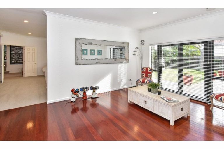 Photo of property in 21 Del Mar Court, Shamrock Park, Auckland, 2016