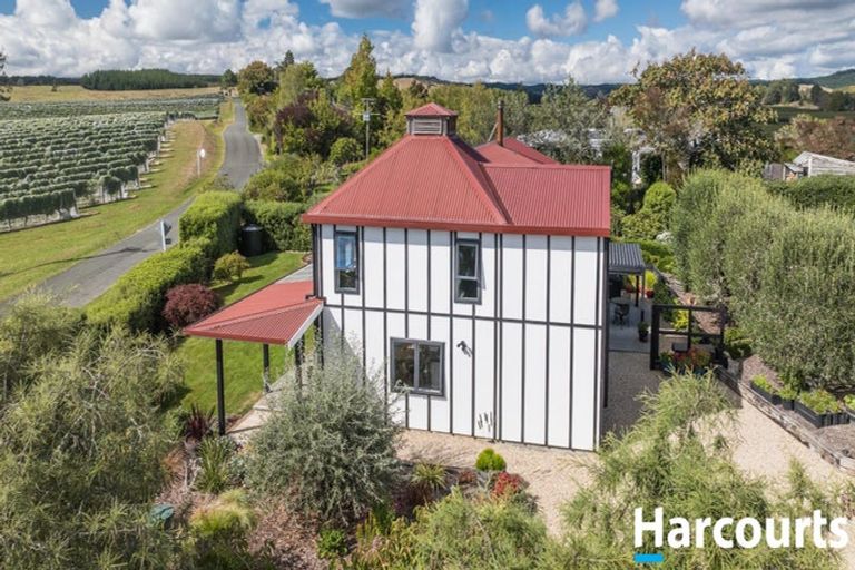 Photo of property in 20a Sunrise Valley Road, Upper Moutere, 7173