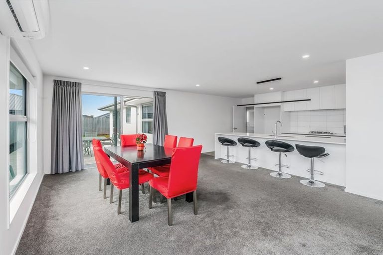 Photo of property in 17 Lewis Crescent, Rolleston, 7614