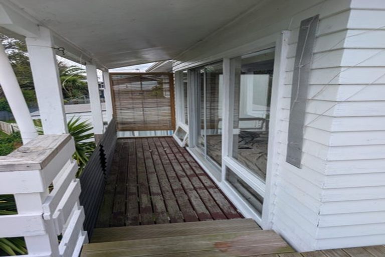 Photo of property in 74 Holborn Drive, Stokes Valley, Lower Hutt, 5019