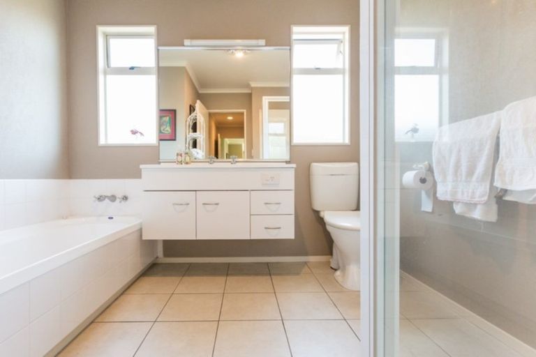 Photo of property in 7 Park Lane, Greenmeadows, Napier, 4112