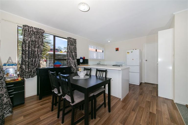 Photo of property in 20 Borich Road, Sunnyvale, Auckland, 0612