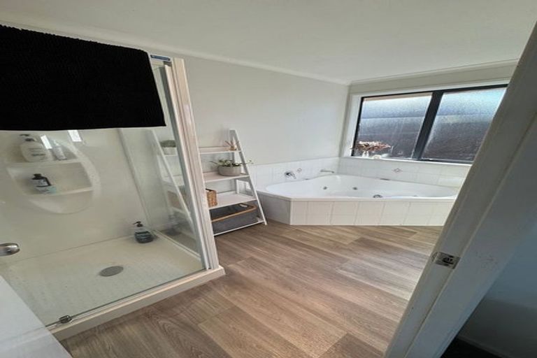 Photo of property in 64 Oriental Parade, Papamoa Beach, Papamoa, 3118