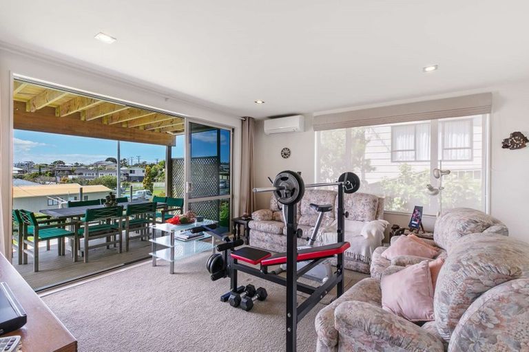 Photo of property in 92a Tiri Road, Manly, Whangaparaoa, 0930