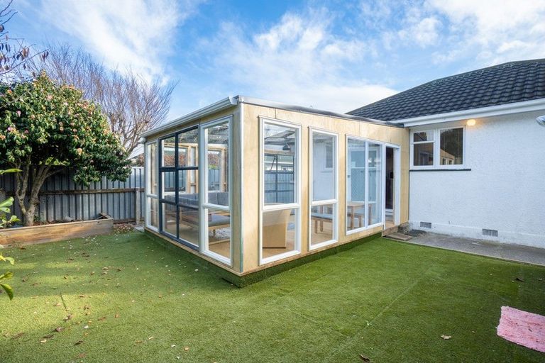 Photo of property in 11 Franklin Avenue, Hokowhitu, Palmerston North, 4410