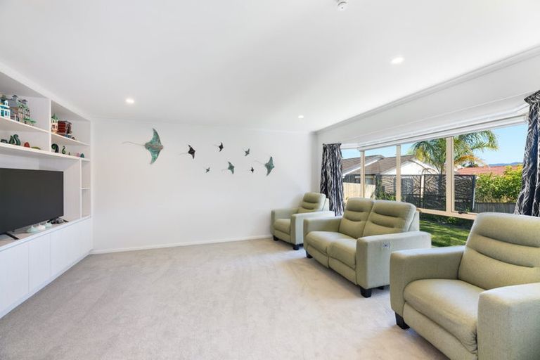 Photo of property in 8 Brookwood Drive, Henderson, Auckland, 0612