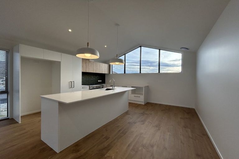 Photo of property in 45 Shepherd Road, Jacks Point, Queenstown, 9371