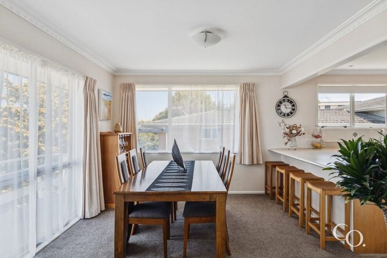 Photo of property in 10 Andrew Place, Otumoetai, Tauranga, 3110