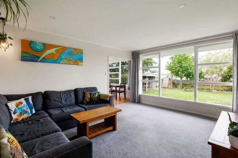 Photo of property in 7 Lugton Street, Nawton, Hamilton, 3200