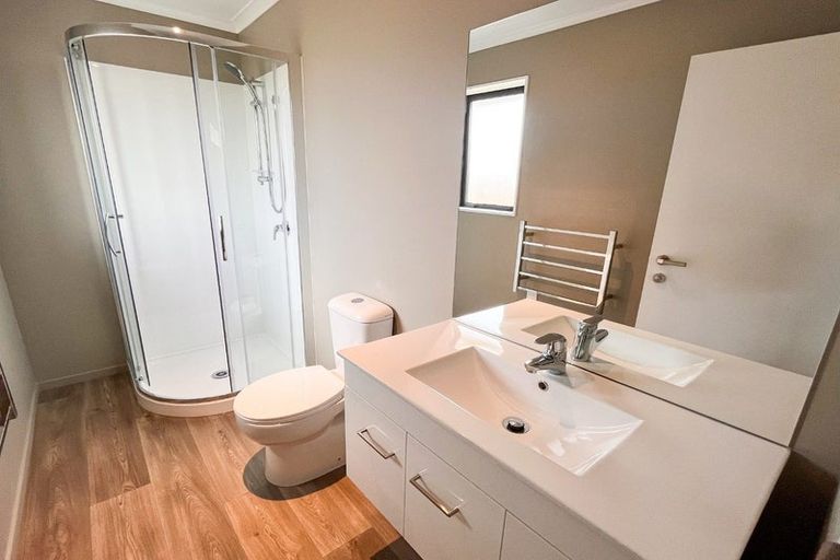 Photo of property in 10 Larissa Road, Halswell, Christchurch, 8025