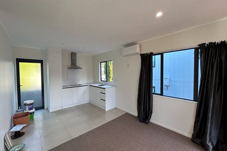 Photo of property in 22 Essex Street, Te Atatu South, Auckland, 0610