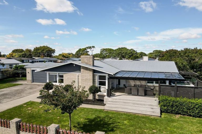 Photo of property in 2 Katherine Place, Melville, Hamilton, 3206