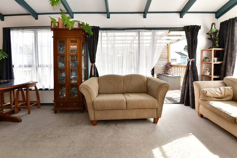 Photo of property in 44a Rautawhiri Road, Helensville, 0800