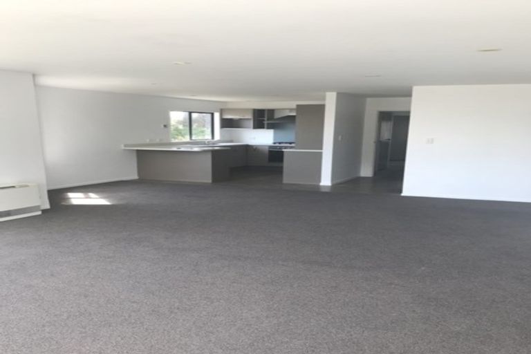 Photo of property in 19 Marjory Close, Broadmeadows, Wellington, 6035