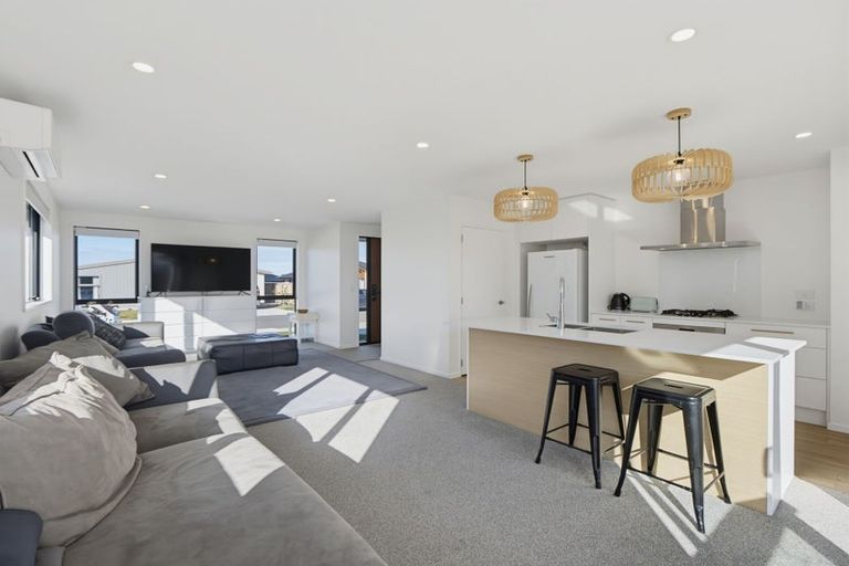 Photo of property in 51 Mehrtens Crescent, Woodend, 7691