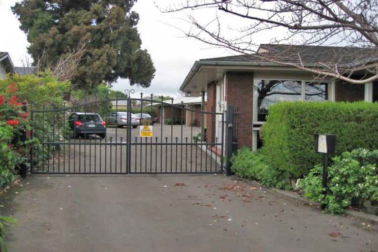 Photo of property in 203 Fitzherbert Avenue, West End, Palmerston North, 4410