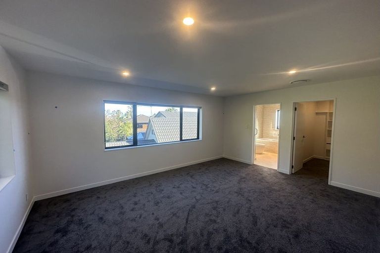 Photo of property in 39a Kuripaka Crescent, The Gardens, Auckland, 2105