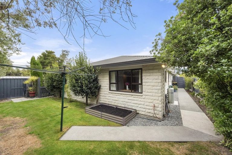 Photo of property in 4 Hegan Place, Rangiora, 7400