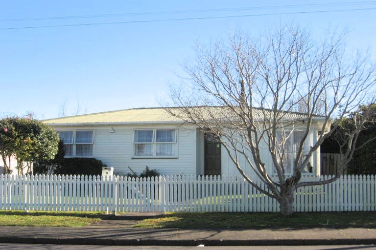 Photo of property in 9 Resolute Way, Papakura, 2110