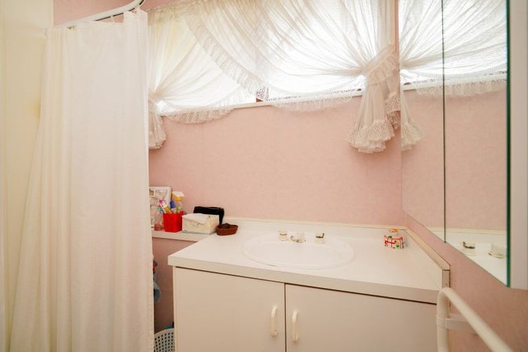 Photo of property in 28 Lees Street, Gladstone, Invercargill, 9810