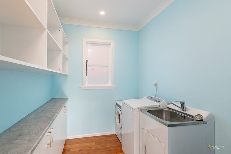 Photo of property in 17 Murray Street, Wallaceville, Upper Hutt, 5018