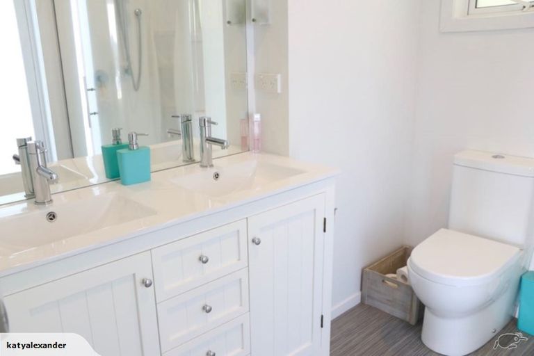 Photo of property in 1216 Hikuai Settlement Road, Pauanui, Hikuai, 3579