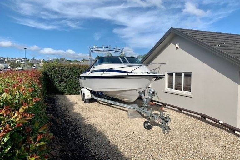 Photo of property in 62 Intrepid Crescent, Beachlands, Auckland, 2018