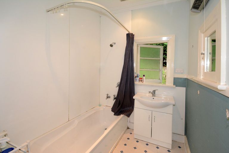 Photo of property in 15 Sunbury Street, Andersons Bay, Dunedin, 9013