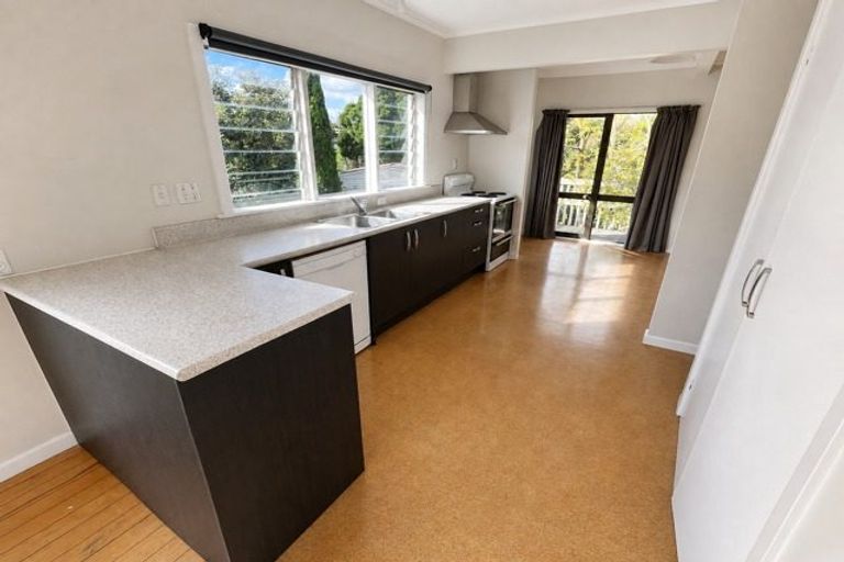 Photo of property in 57b Redoubt Road, Goodwood Heights, Auckland, 2105