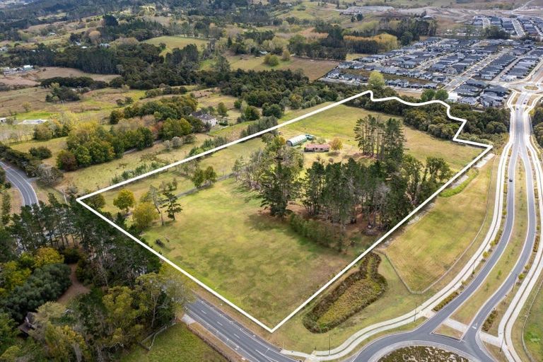 Photo of property in 1 Old Pine Valley Road, Dairy Flat, Silverdale, 0992