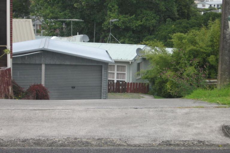 Photo of property in 34 Edgeworth Road, Glenfield, Auckland, 0629