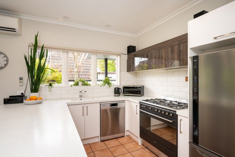 Photo of property in 48 Iona Road, Havelock North, 4130