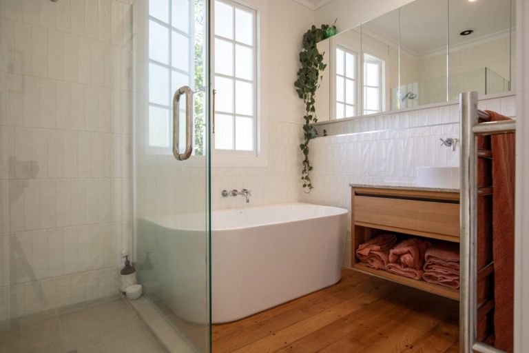 Photo of property in 12a Primrose Street, Raglan, 3225