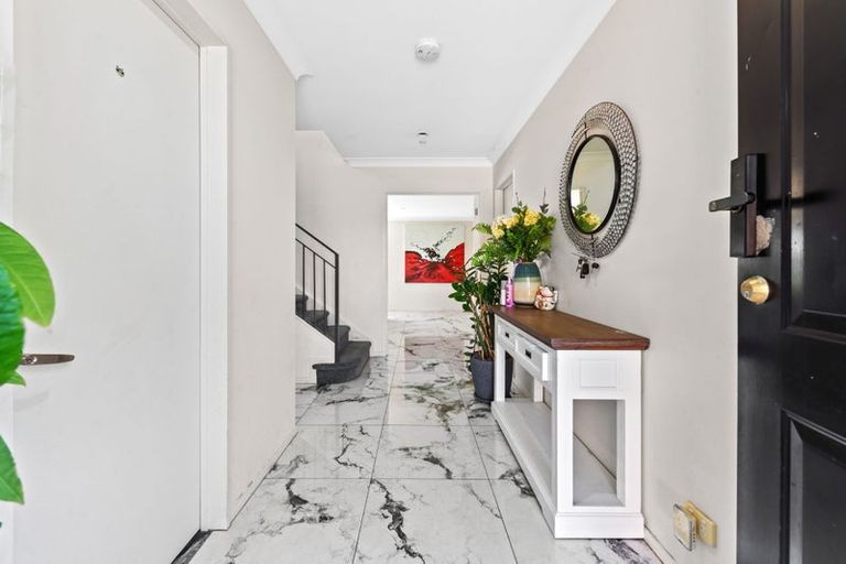 Photo of property in 17 Turnberry Drive, Wattle Downs, Auckland, 2103