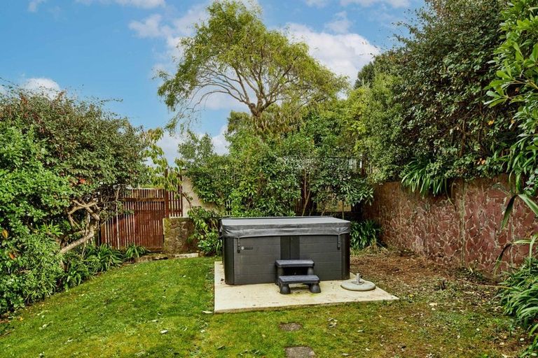 Photo of property in 14 Truro Road, Camborne, Porirua, 5026