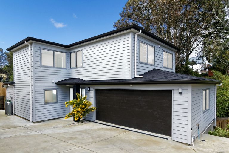 Photo of property in 18c Oriana Avenue, Lynfield, Auckland, 1042