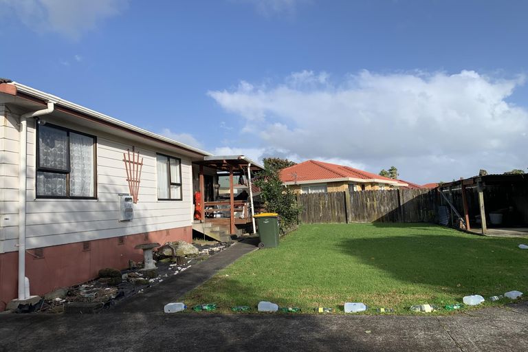Photo of property in 1/10 Taitimu Drive, Weymouth, Auckland, 2103