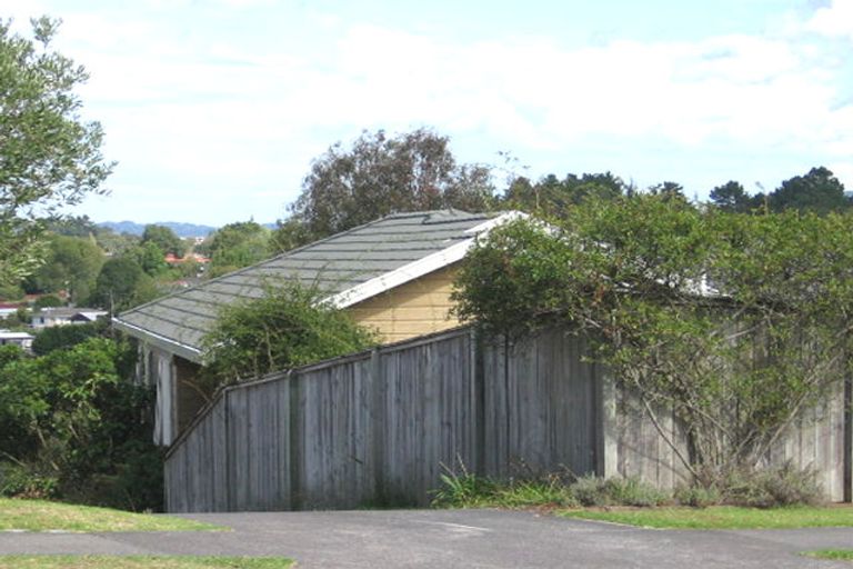Photo of property in 121 West Harbour Drive, West Harbour, Auckland, 0618