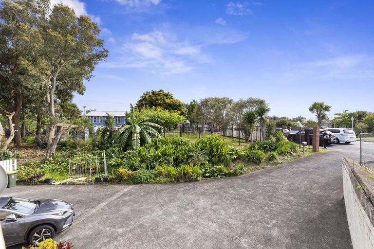 Photo of property in 3/1 Botany Road, Howick, Auckland, 2010