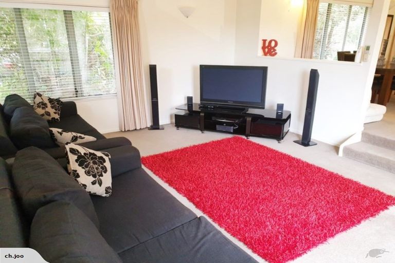 Photo of property in 73 Pemberton Avenue, Bayview, Auckland, 0629