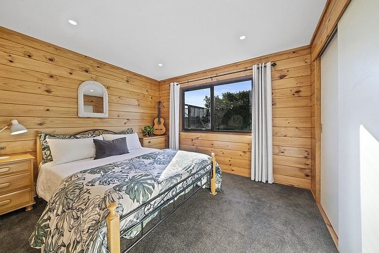 Photo of property in 82 Beacon Hill Road, Strathmore Park, Wellington, 6022