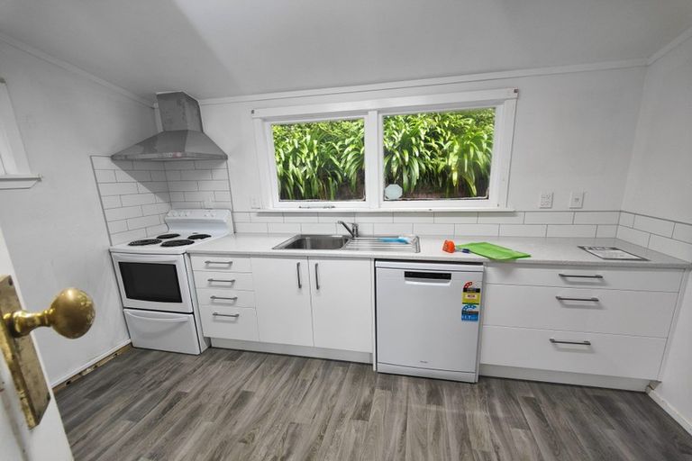 Photo of property in 6 Shelley Street, Napier South, Napier, 4110