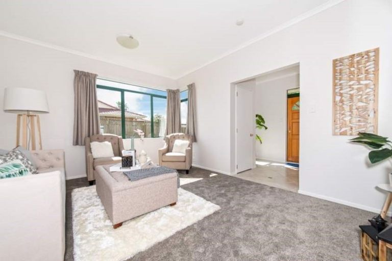 Photo of property in 20 Millington Place, Huntington Park, Auckland, 2013