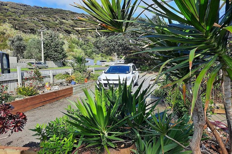 Photo of property in 190 Maunsell Road, Port Waikato, Tuakau, 2695