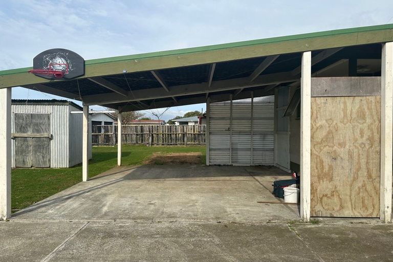 Photo of property in 22 Carlson Street, Dannevirke, 4930