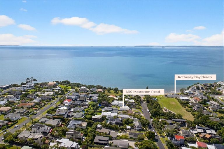 Photo of property in 1/50 Masterton Road, Rothesay Bay, Auckland, 0630