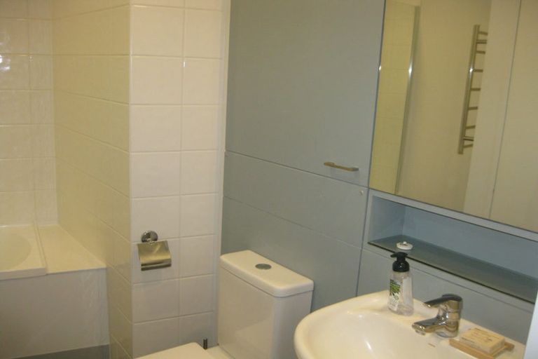 Photo of property in Gerondis Bldg Apartments, 302/60 Willis Street, Wellington Central, Wellington, 6011