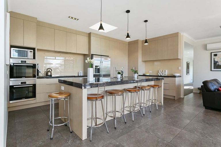 Photo of property in 2 Pengover Avenue, Leamington, Cambridge, 3432