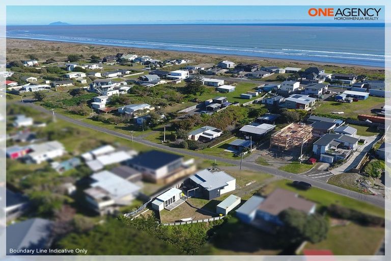 Photo of property in 11 Nelson Street, Foxton Beach, Foxton, 4815